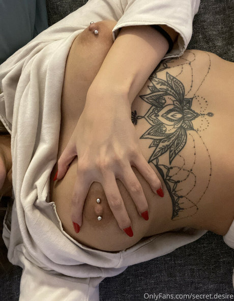 Naken lekkede OnlyFans-bilde av Prettyminnie