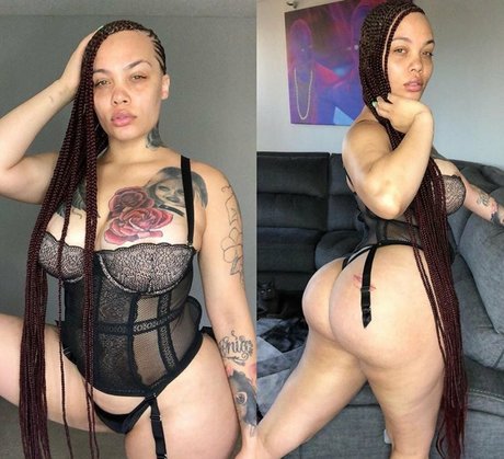 Nahá fotka uniklých OnlyFans od Saragold