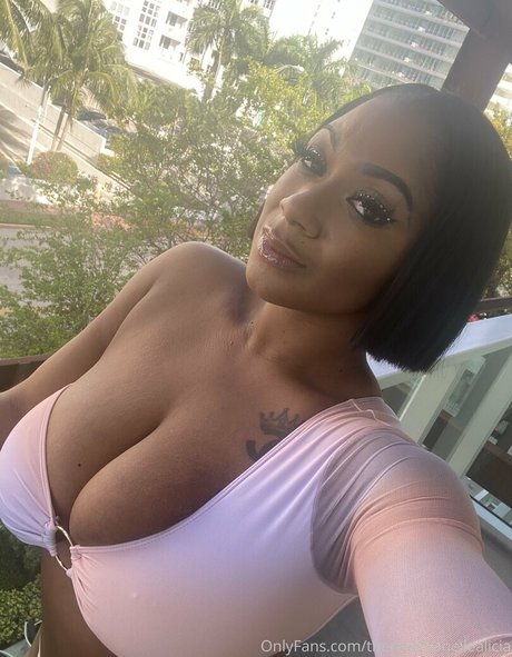 Therealchanellealicia