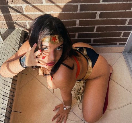 Nahá fotka uniklých OnlyFans od Traceyyrose