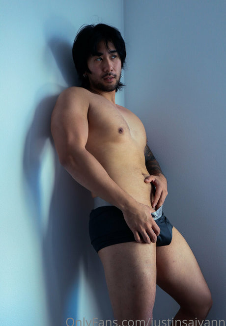 Nahá fotka uniklých OnlyFans od Justinsaiyann