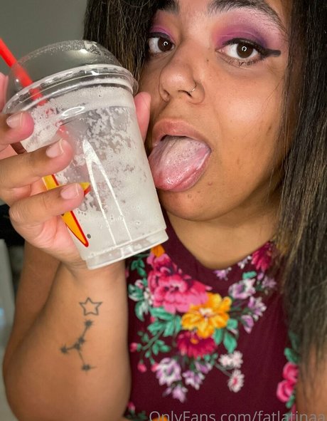 Nagie wyciekłe zdjęcie OnlyFans od Fatlatinaa