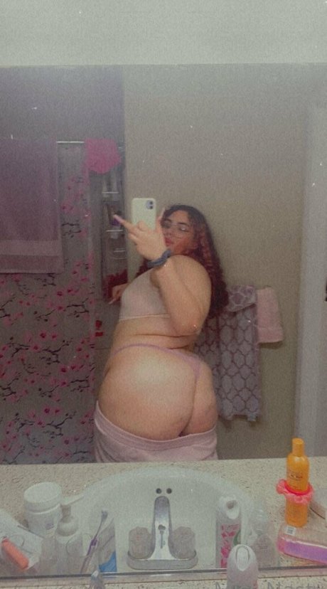 Photo nue de fuite OnlyFans de Missnaasssttyyyy