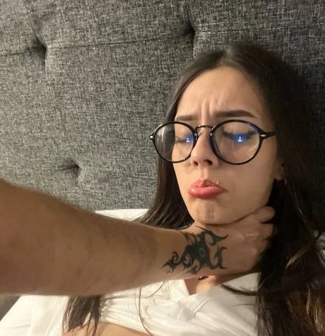 Sofiaatreides OnlyFansリークヌード写真