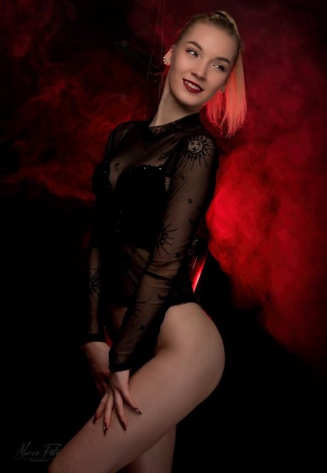 Обнаженная фотография утечки OnlyFans от Sweetsiri55