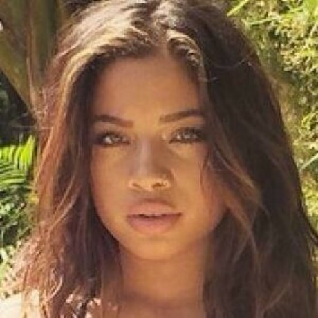 Foto di nudo di fuga di OnlyFans di Kiana Lede