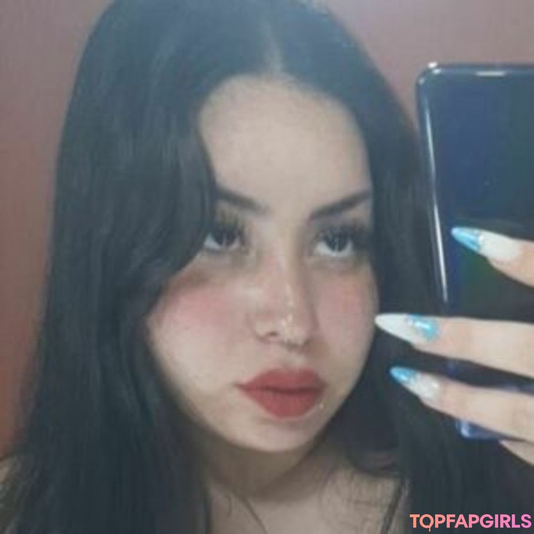 Naakte gelekte OnlyFans-foto van Belen Becerra #8