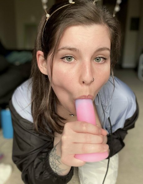 Foto di nudo di fuga di OnlyFans di Kaleykatttmeow