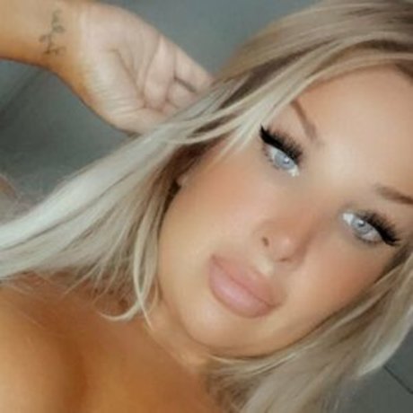 Hayley Hollywood OnlyFans泄露裸照