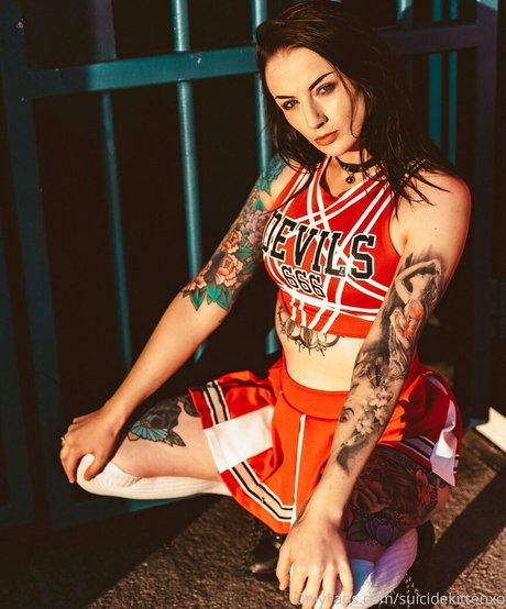 Nahá fotka uniklých OnlyFans od Suicidekittenxo