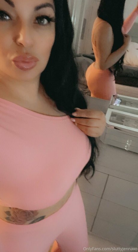 Sluttyjennaxo
