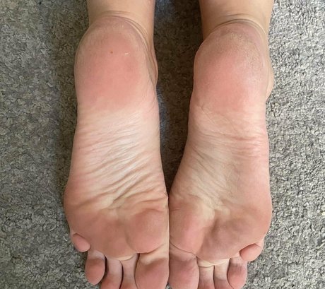 Foto nua vazada do OnlyFans de Callyfeet33