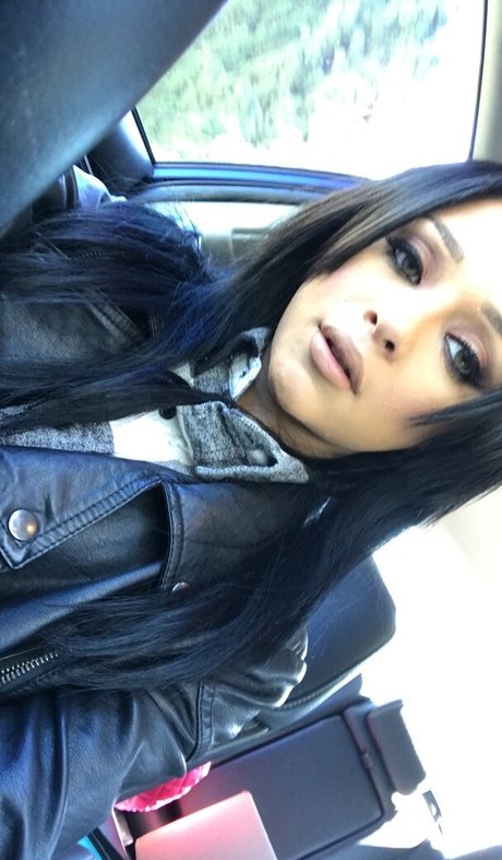 Hollyhendrix
