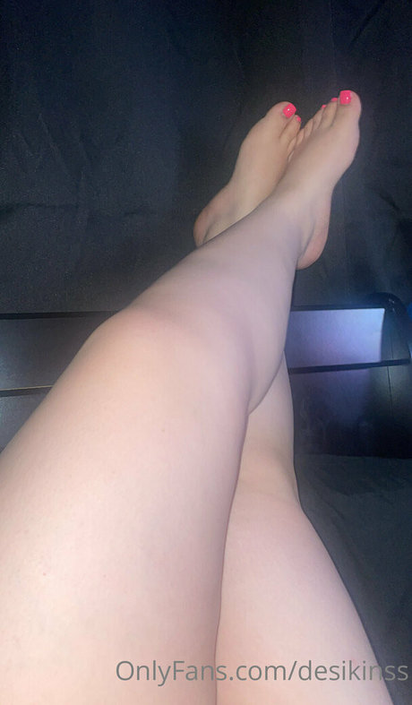 Naakte gelekte OnlyFans-foto van Desikinss