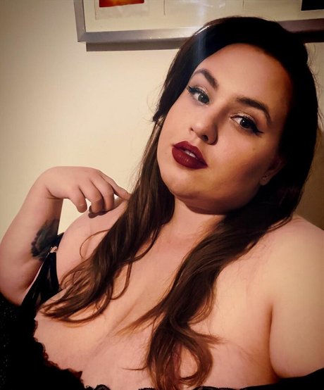 Nahá fotka uniklých OnlyFans od Babu Vale