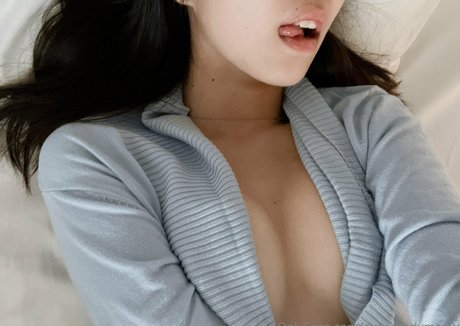 Naken lekkede OnlyFans-bilde av Everybodymeow