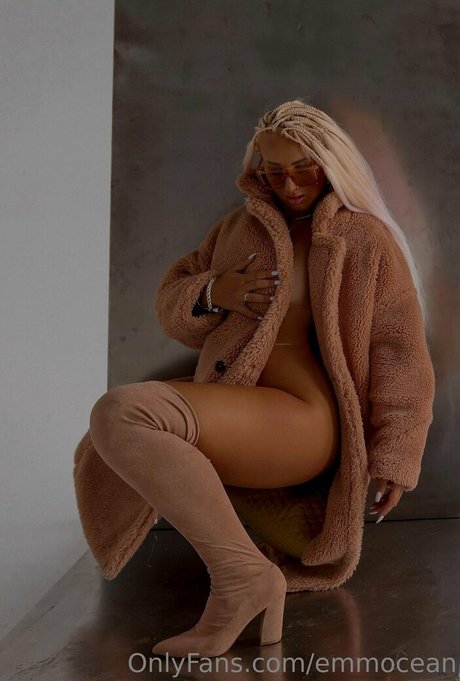 Nahá fotka uniklých OnlyFans od Emmocean