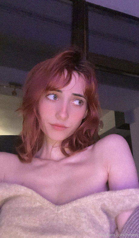 Nahá fotka uniklých OnlyFans od Hmery