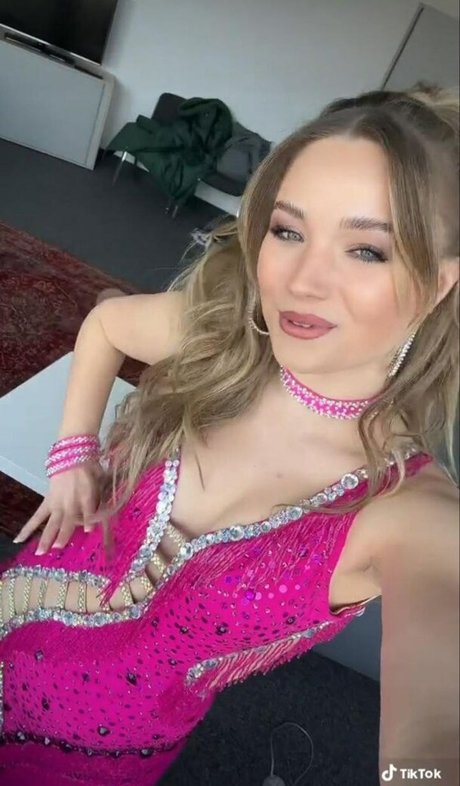 Julia Beautx