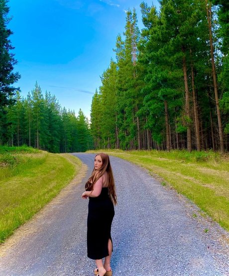 Nahá fotka uniklých OnlyFans od Dannielle Ashurst