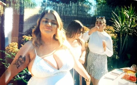 Naken läckt OnlyFans-bild av Kelly Bodenstein