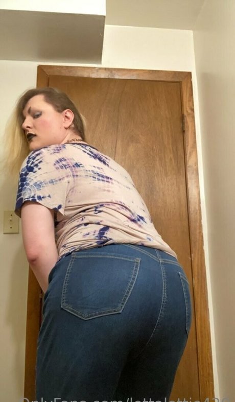 Nacktes geleaktes OnlyFans-Foto von Lottalottie420