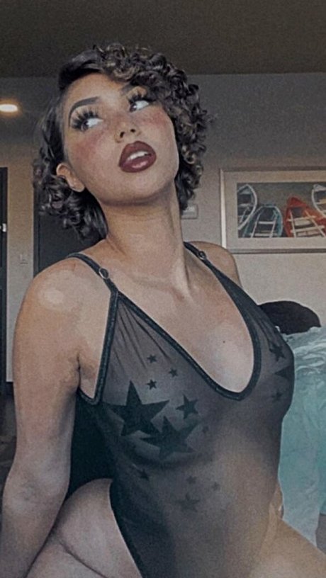Naakte gelekte OnlyFans-foto van Aliciabandzzz