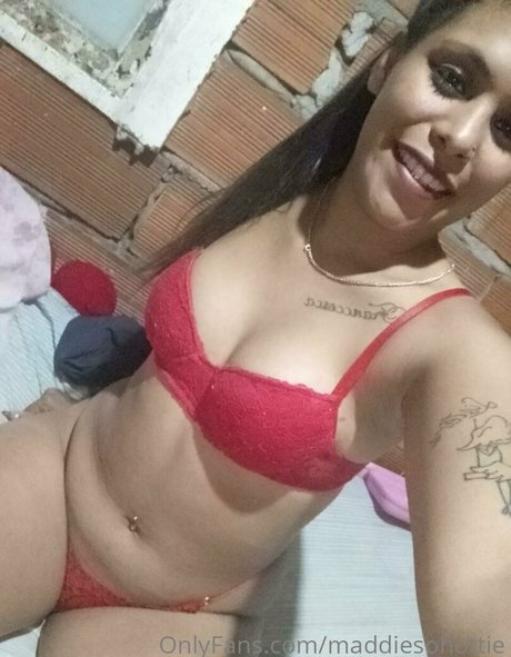 Nahá fotka uniklých OnlyFans od Maddiesohottie