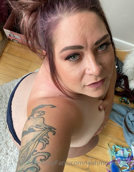 Nahá fotka uniklých OnlyFans od Leahmoonstarzz