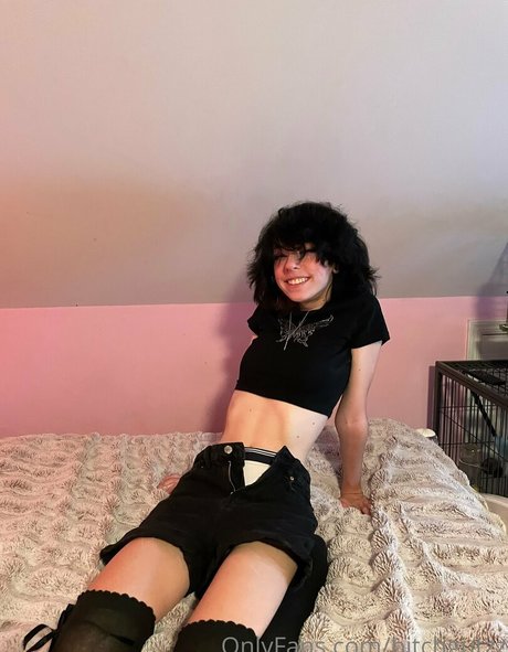 Nøgent lækket OnlyFans-billede af Bitchgutzz