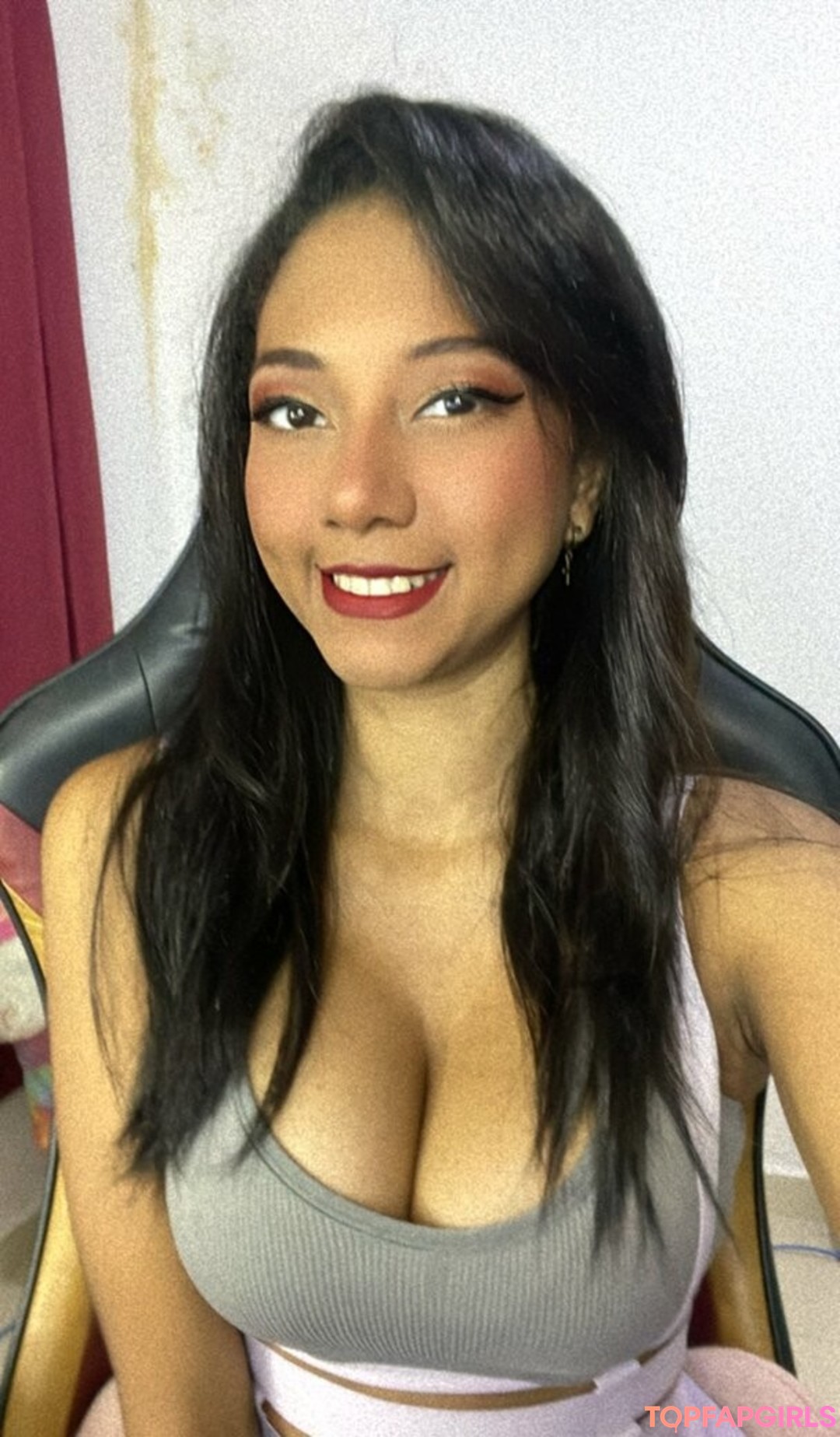 Alasti lekkinud OnlyFans-i pilt Angiejuliettep #16