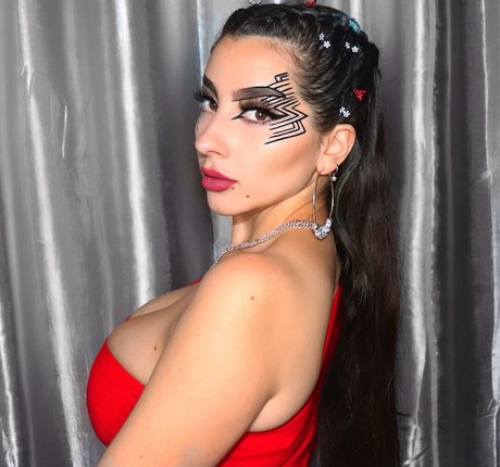 Naken lekkede OnlyFans-bilde av Vai Monroe