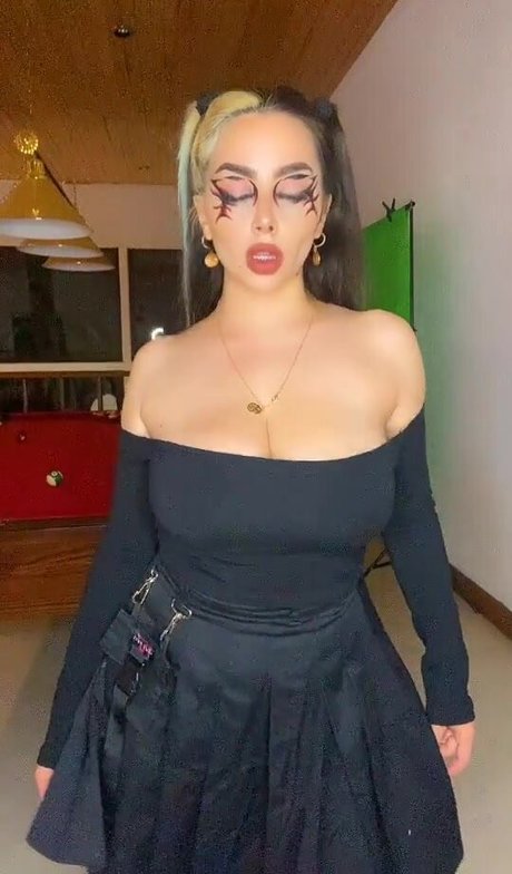 Vai Monroe