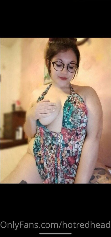 Nahá fotka uniklých OnlyFans od Hotredheada