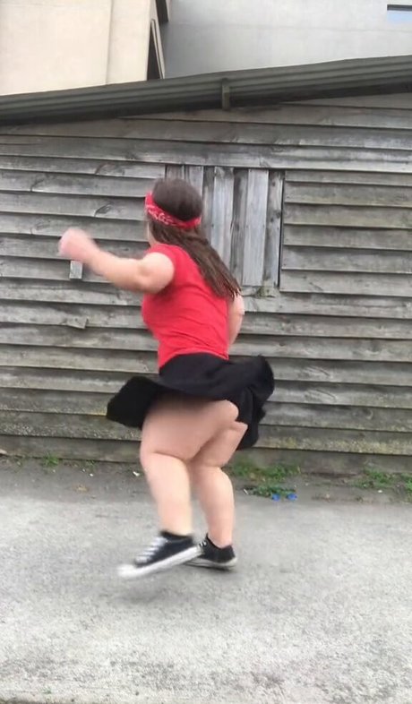 Nahá fotka uniklých OnlyFans od Jomini Dancer