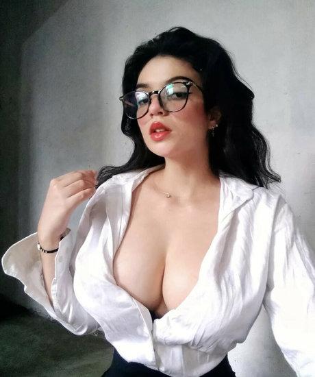 Naken lekkede OnlyFans-bilde av Giselleandra