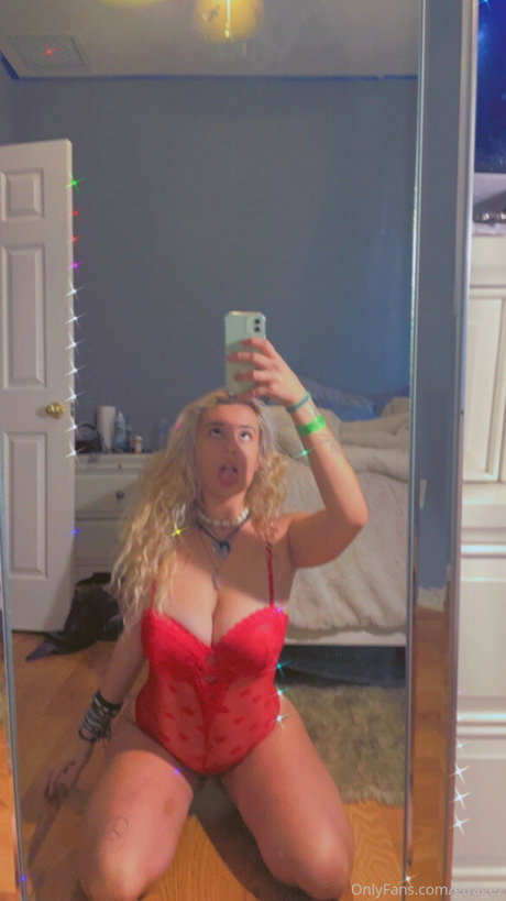Naken lekkede OnlyFans-bilde av Sashanorth