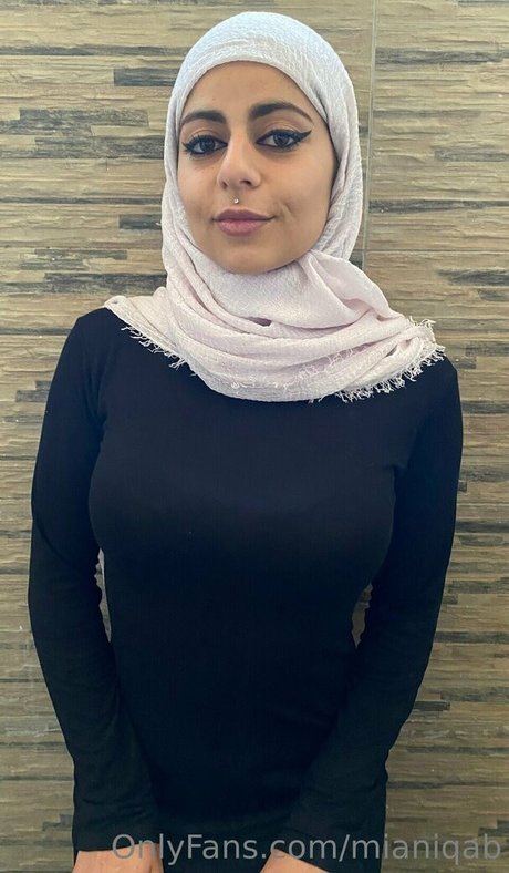 Mia Niqab OnlyFans 유출 누드 사진