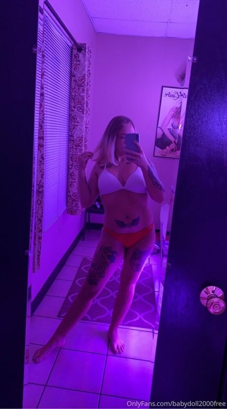 Naken läckt OnlyFans-bild av Babydoll2000free