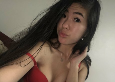 Lilslutlaceyyy