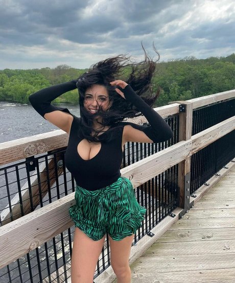 Tara Yazdi