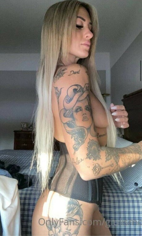 Nahá fotka uniklých OnlyFans od Giulismolteni