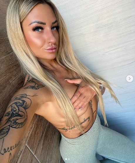 Обнаженная фотография утечки OnlyFans от Giulismolteni