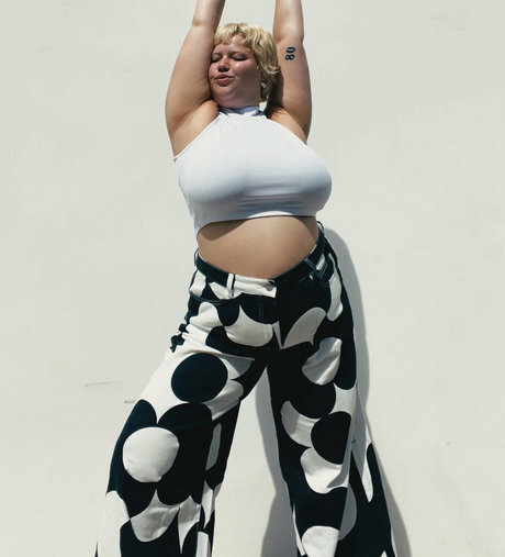 Alaston vuotanut OnlyFans-kuva Tushy420