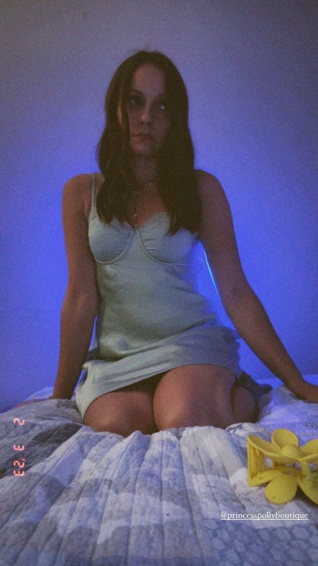 Alaston vuotanut OnlyFans-kuva Silenced Hippie
