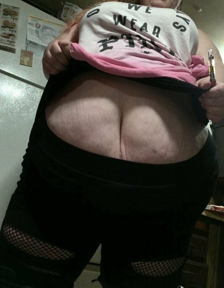 Nagie wyciekłe zdjęcie OnlyFans od Leahloolabelle