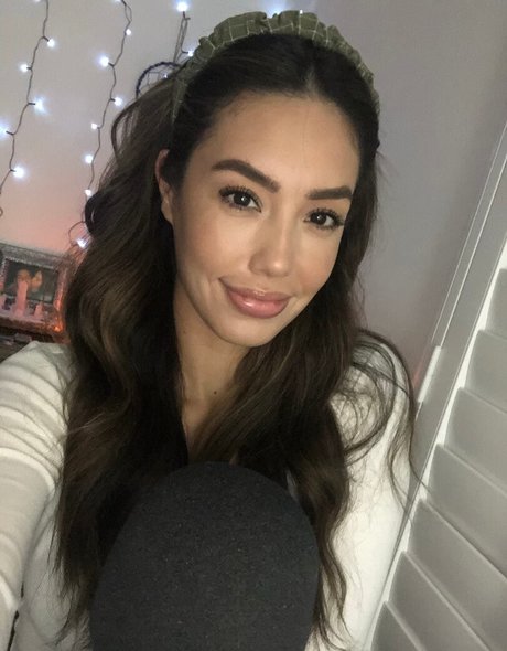 Nahá fotka uniklých OnlyFans od All Bella