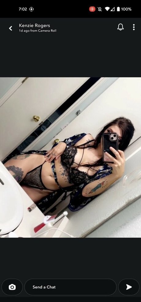 Foto di nudo di fuga di OnlyFans di Fkkme