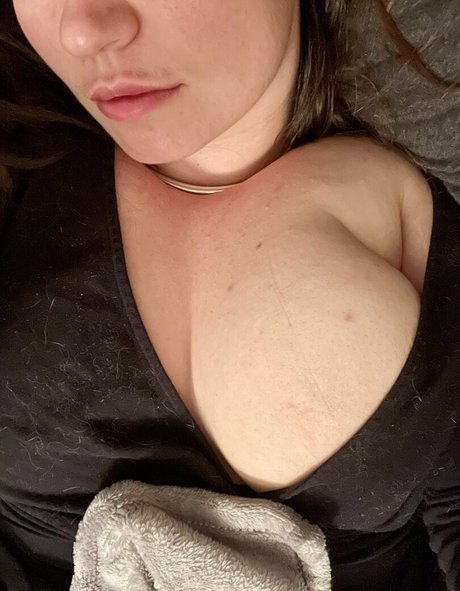Naken läckt OnlyFans-bild av Becomingrose