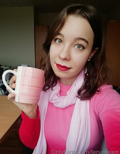 Nahá fotka uniklých OnlyFans od Lenafreien